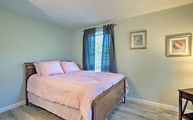 Updated Plymouth Home Less Than 2 Miles To Waterfront!